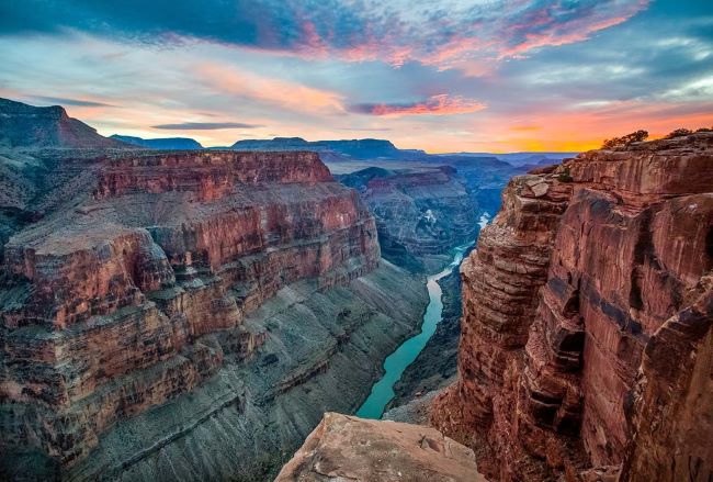 book-your-travel-to-Tuweep-Grand-Canyon-National-Park-sign-up-for-Nature-deprived-tours.