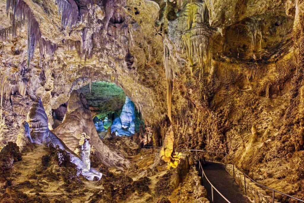 book-your-travel-with-nature-deprived-to-visiti-Carlsbad-Caverns-National-Parkbook-your-travel-with-nature-deprived-to-visiti-Carlsbad-Caverns-National-Park