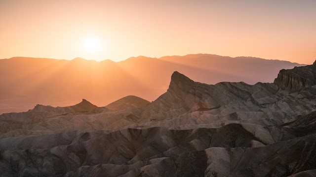 death-Valley-National-Park-recomendeed-place-to-visit-by-Nature-deprived